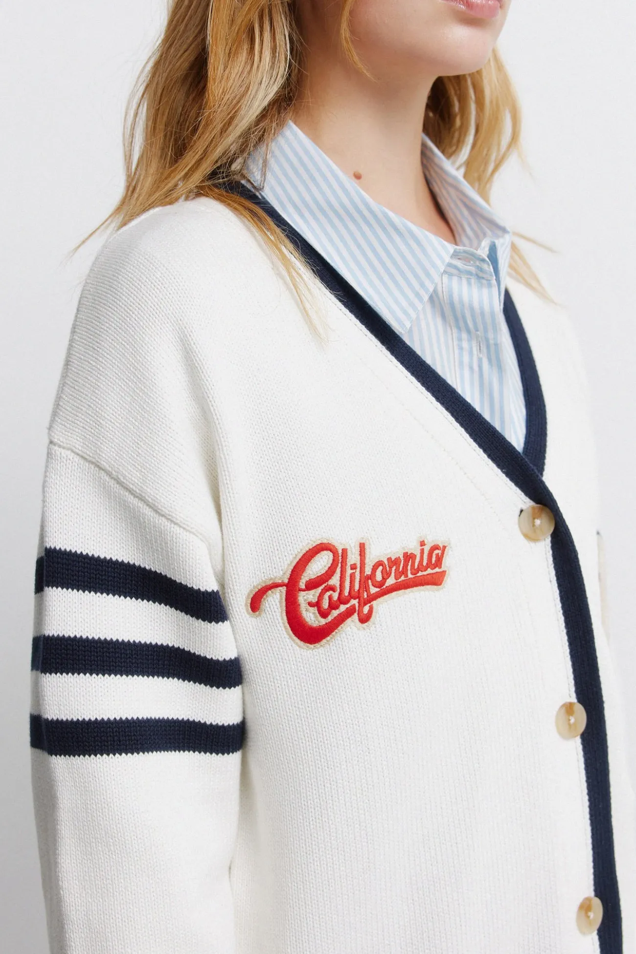 Cardigan à boutons L.A