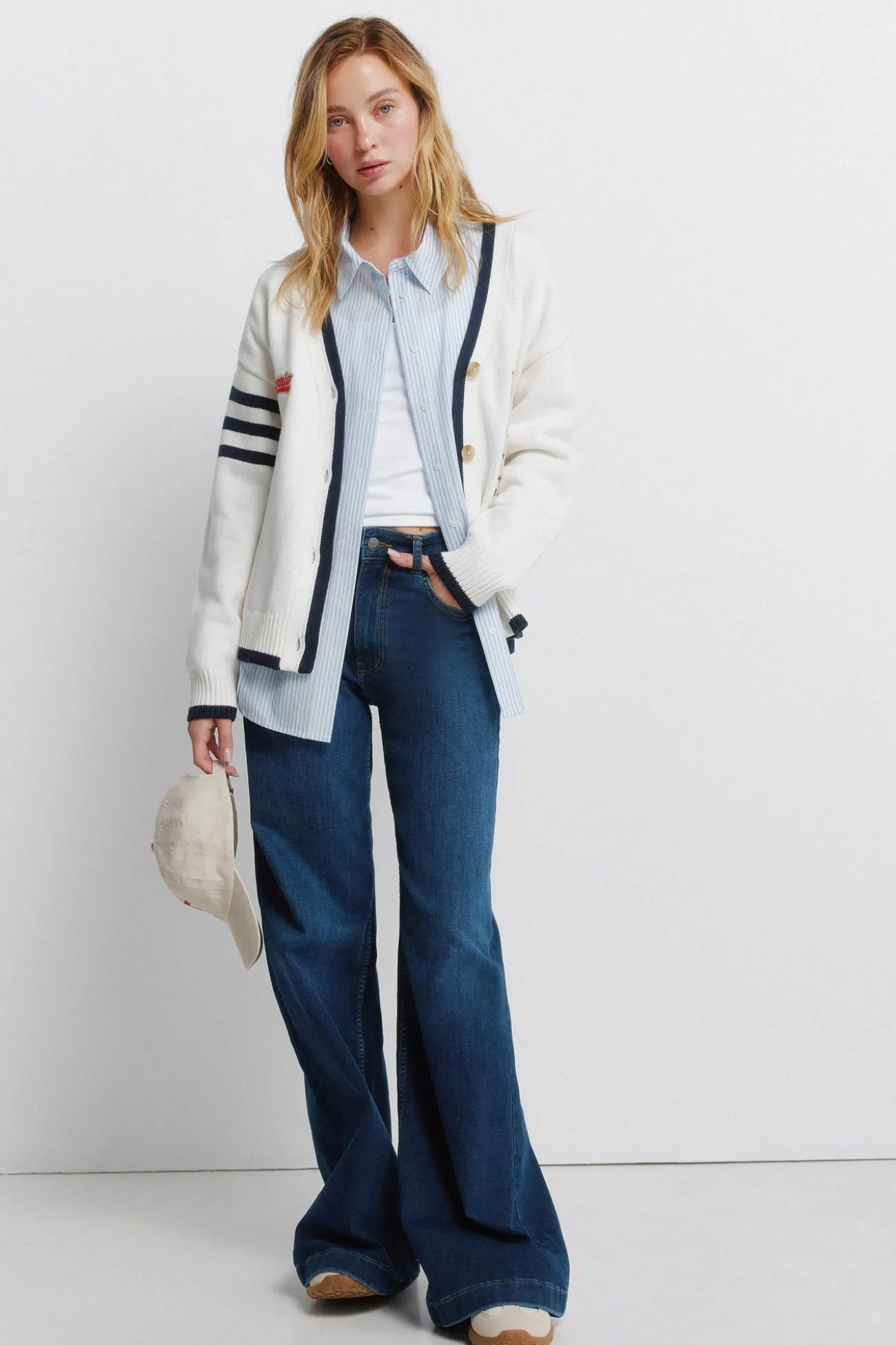 Cardigan à boutons L.A
