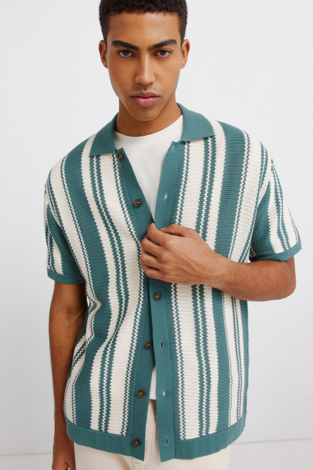 Cardigan à rayures à boutons