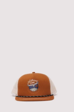 Casquette à visière plate brodée