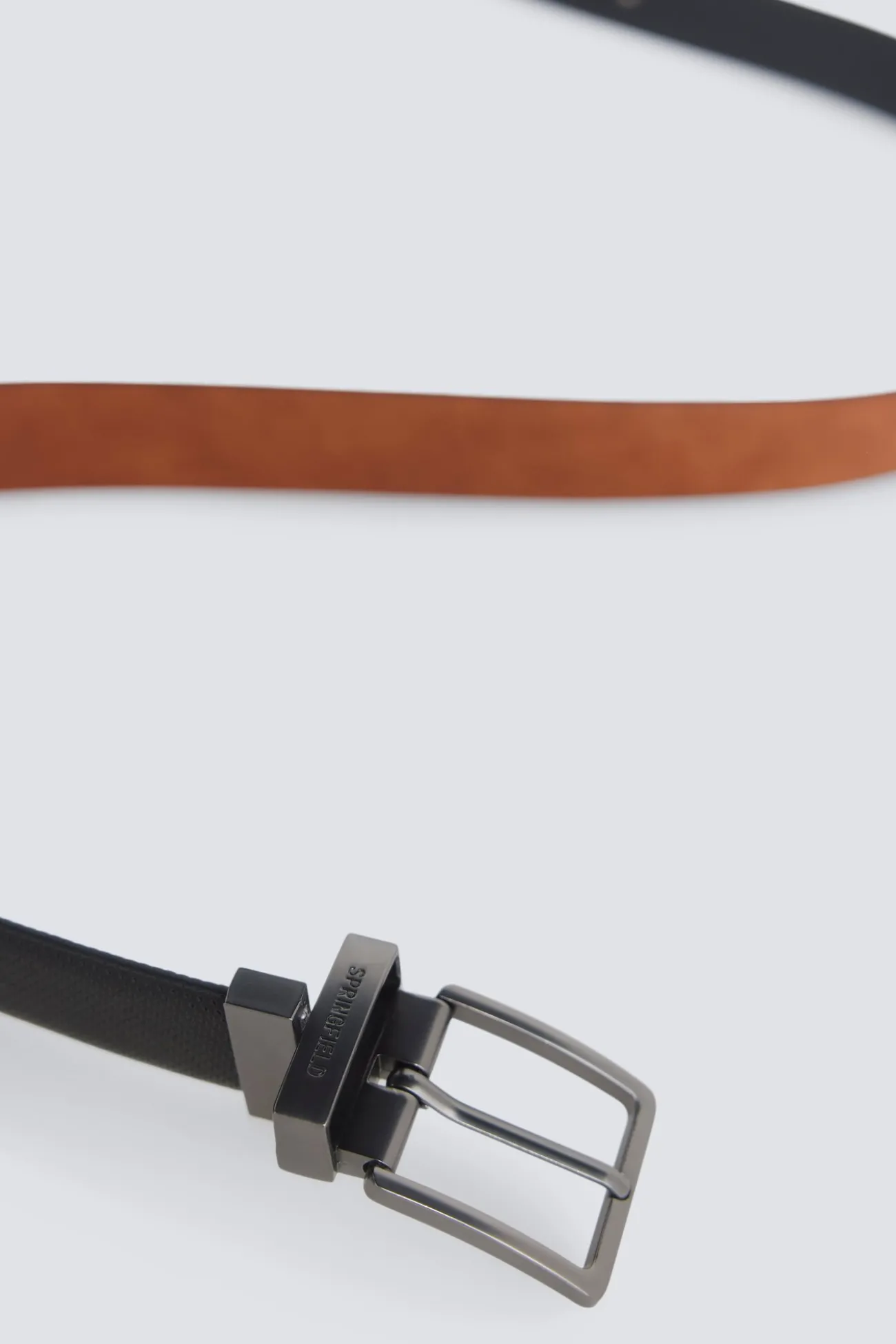Ceinture réversible micro-perforée