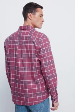 chemise à carreaux