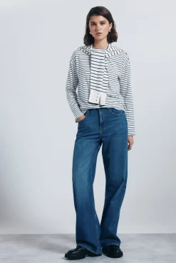 Chemise rayures à boutons sur les épaules