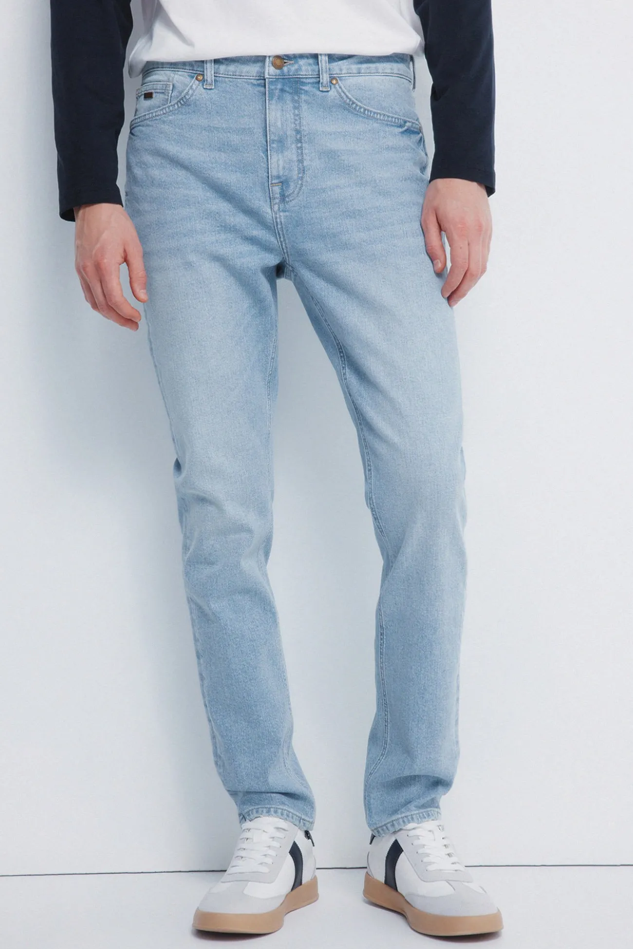 Jeans slim délavé clair