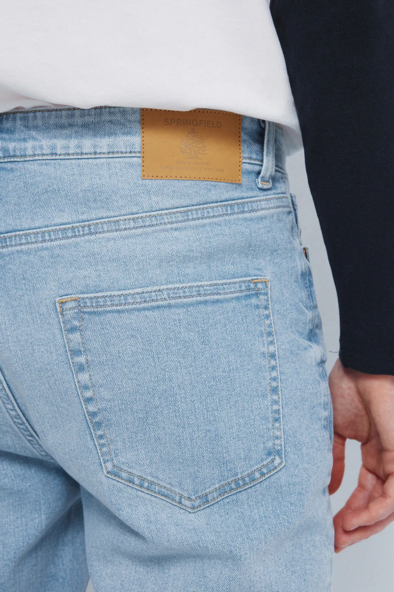 Jeans slim délavé clair