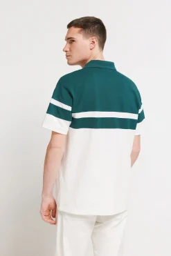 Polo en piqu&eacute; &agrave; coupes regular fit