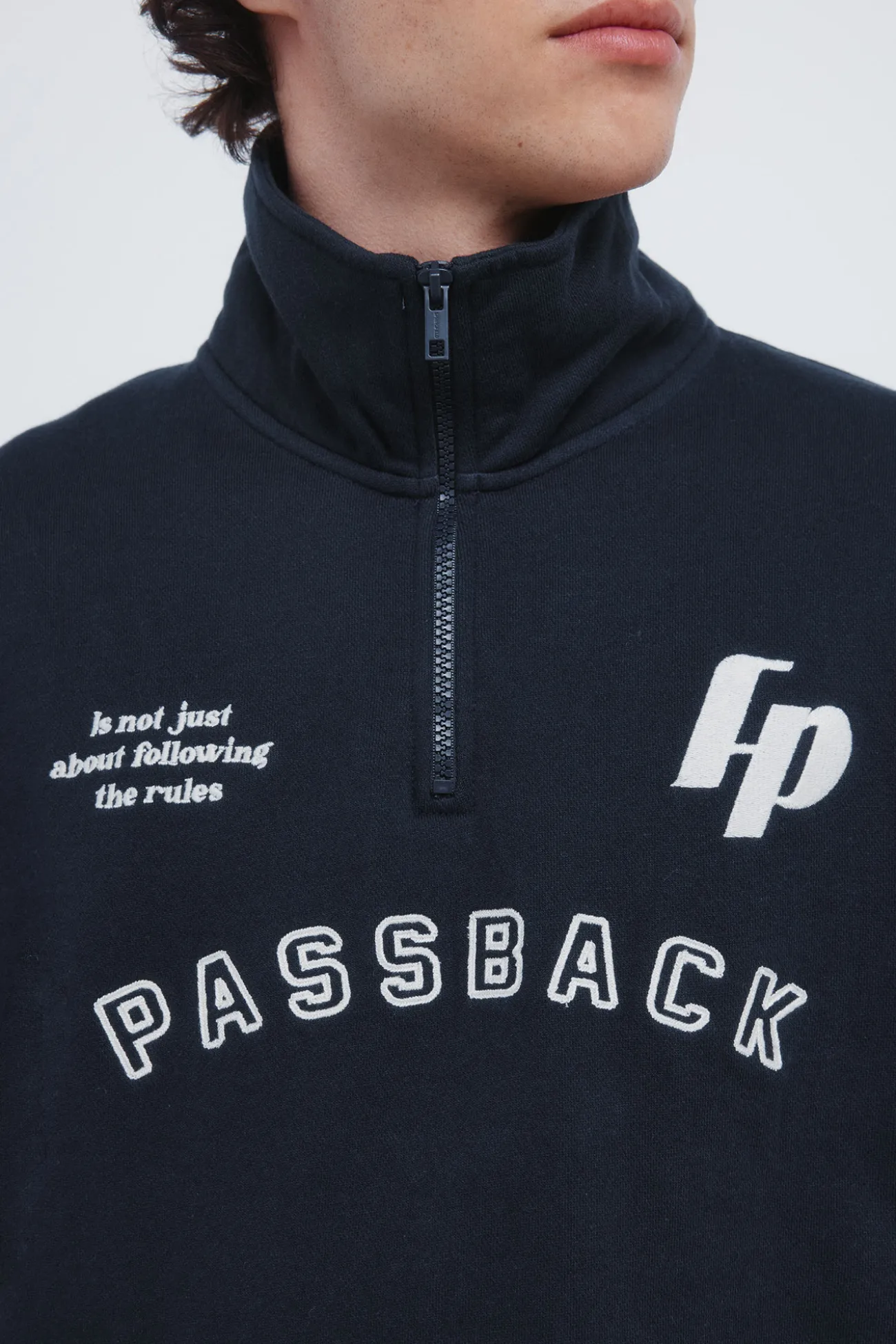 sweat-shirt