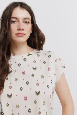T-shirt &agrave; imprim&eacute; ethnique