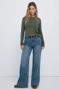 T-shirt en maille d&eacute;coup&eacute; avec boucle d'&eacute;paule