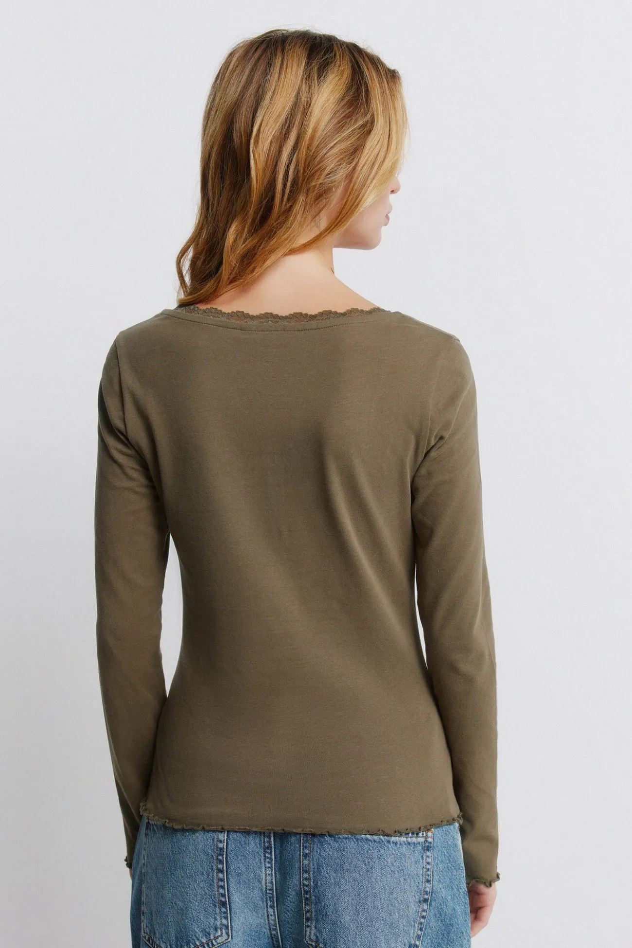 T-shirt manches longues en dentelle